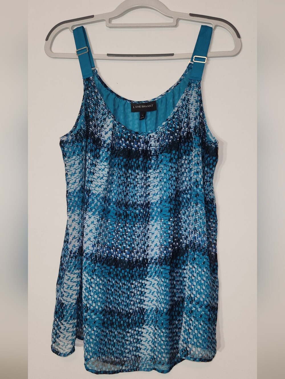 💙🩵Lane Bryant 💙🩵 Sleeveless, Sheer. Dressy Top.  Adjustable Straps. 20.